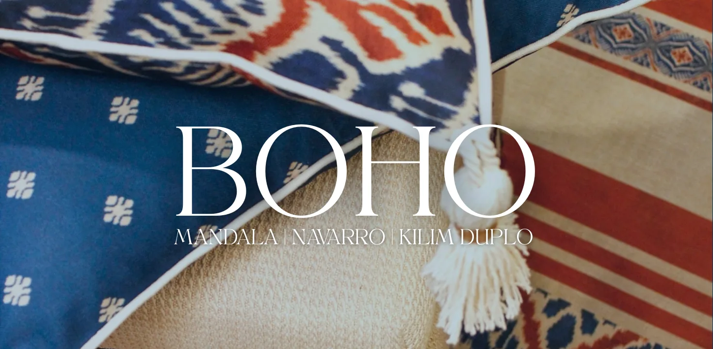 Coleção Boho: almofadas em tons de azul e terracota com estampas Mandala, Navarro e Kilim Duplo.