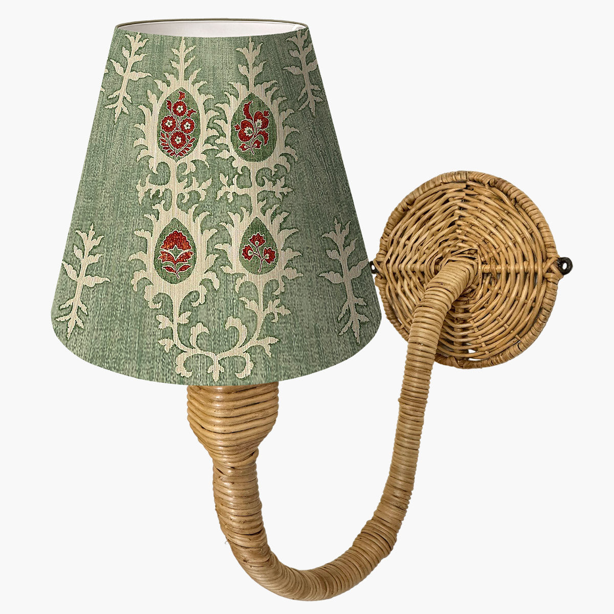 Arandela em Junco Natural U - R$ 380,00 - Mini Cúpula Ikat Marrocos - R$ 260,00