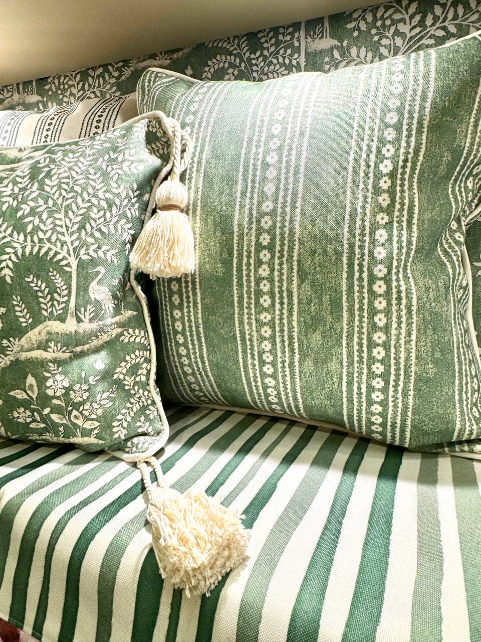 Capa de Almofada Quadrada 1 Arvore com Garça - Rebeca Duarte Home