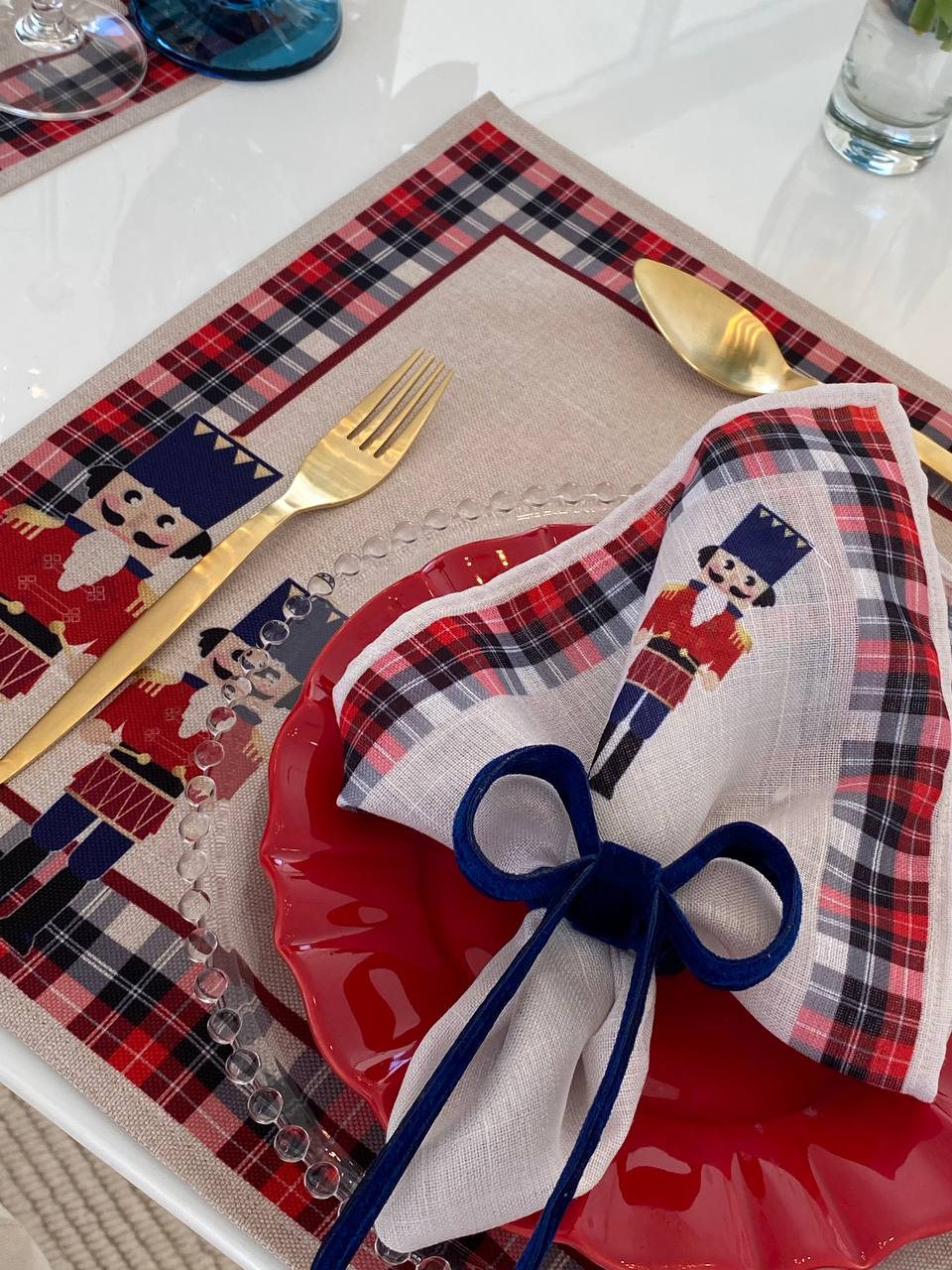 Toalha de Mesa Soldadinho Xadrez - Rebeca Duarte Home